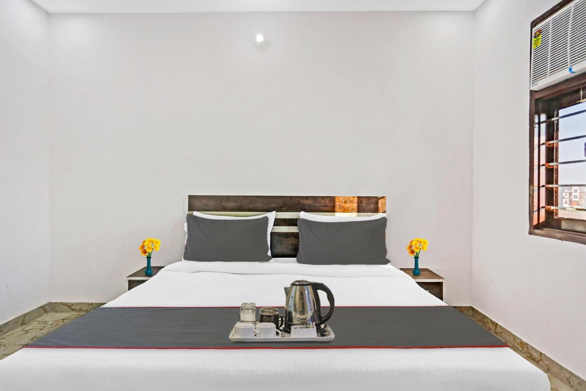 Collection O The Royal Fern Hotel Farrukhnagar Kültér fotó
